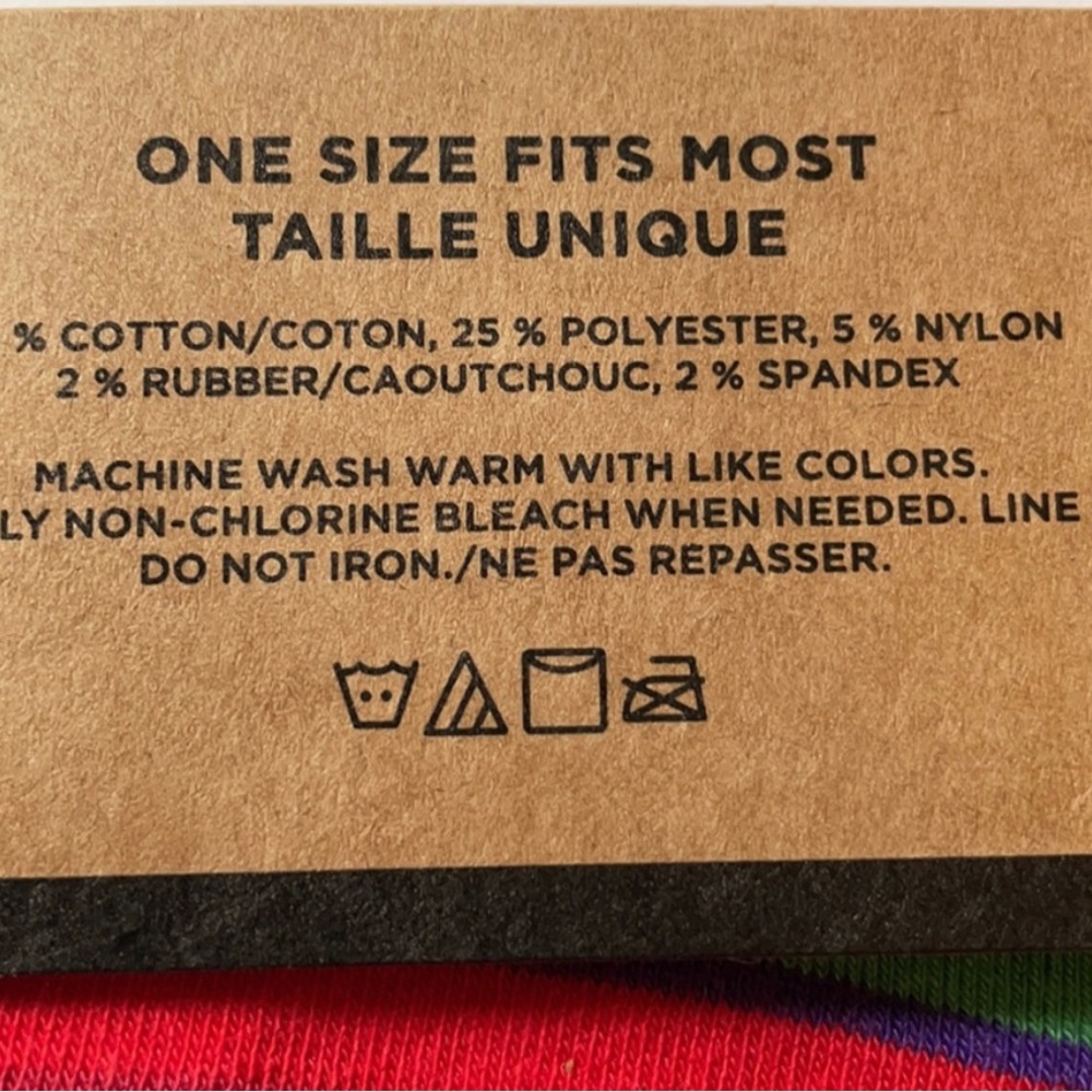 Hallmark socks - Picture 3 of 4